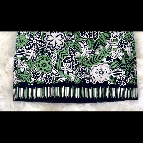 ♥️NWT Loft skirt size 14P (125) - Picture 3 of 5